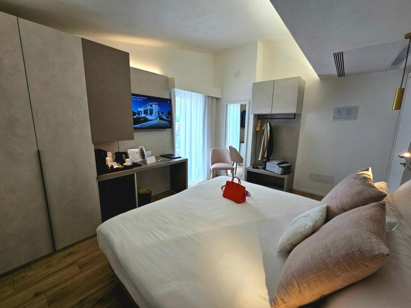 Chic & Charme Luxury Rooms Olbia Eksteriør bilde